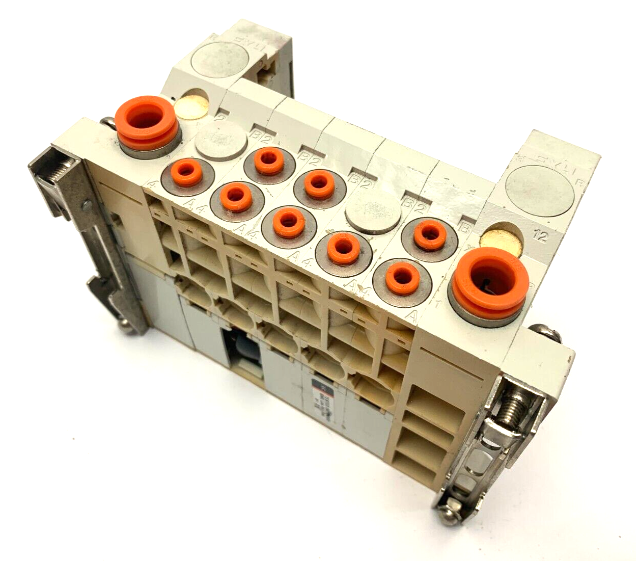 VV5Q11-05N3FS0-D0RS | SMC Plug In Manifold Assembly 5-Port - Used - Maverick Industrial Sales