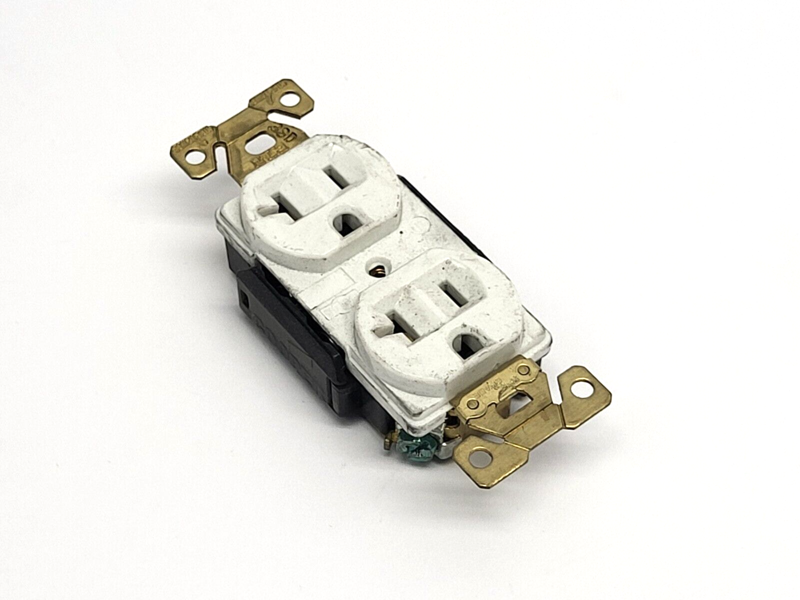 Eaton Duplex Outlet Receptacles 20A 125V LOT OF 7 - Maverick Industrial Sales