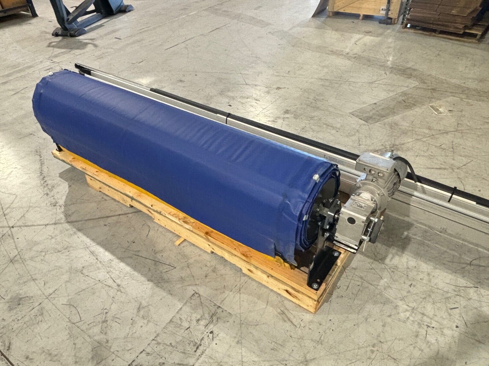 Albany Entre Matic RR300 Chill 6'x15' Insulated Power Rollup Door, 460V, ACS100 - Maverick Industrial Sales