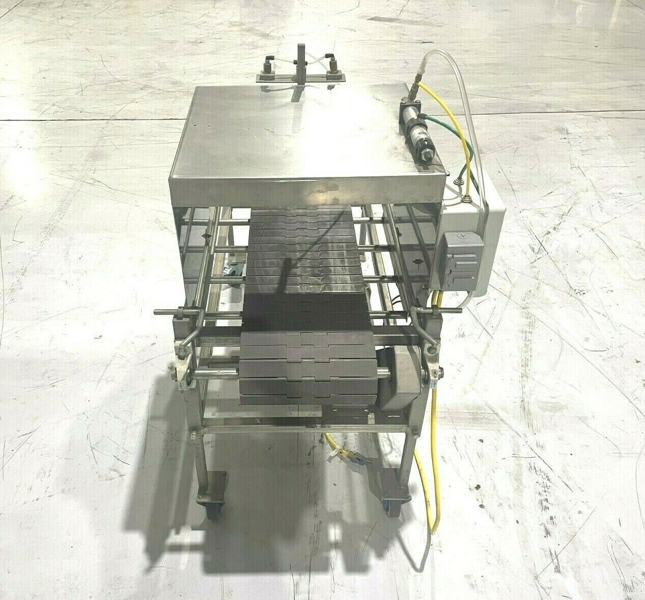 Plastic Chain Conveyor Assembly, 12" Wide Belt, 57" Long, 18" Wide Parcel Width - Maverick Industrial Sales