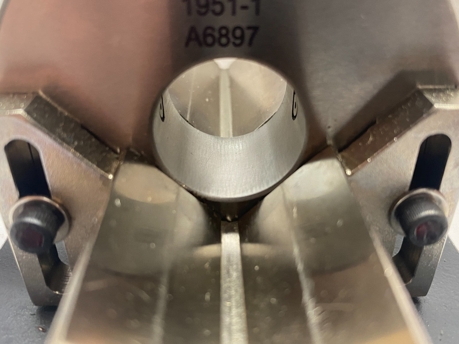 Mahr DR050-T2-BV2XM-24.892 Dimensionair 2-Jet Air Ring Gauge A6897 w/ Base Plate - Maverick Industrial Sales