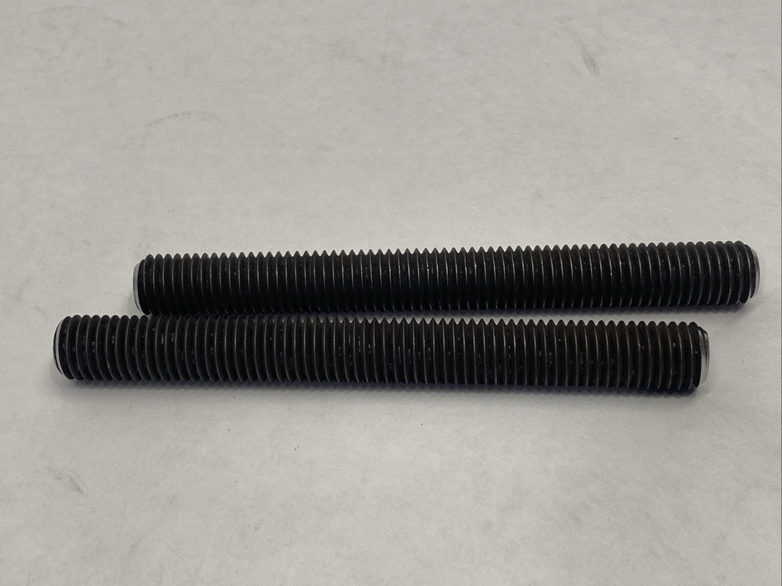90322A174 High-Strength Steel Threaded Rod 5/8"-11 Thread Size 6" Long LOT OF 2 - Maverick Industrial Sales