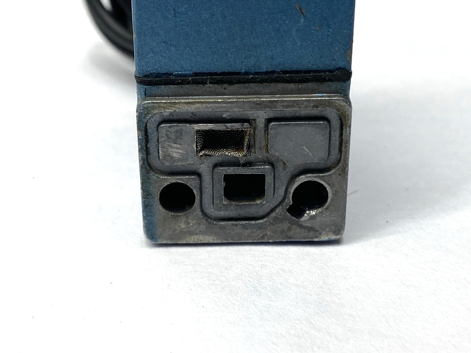 PMC-501BAAA | MAC Valves Solenoid Coil 6W 24VDC - Used - Maverick Industrial Sales
