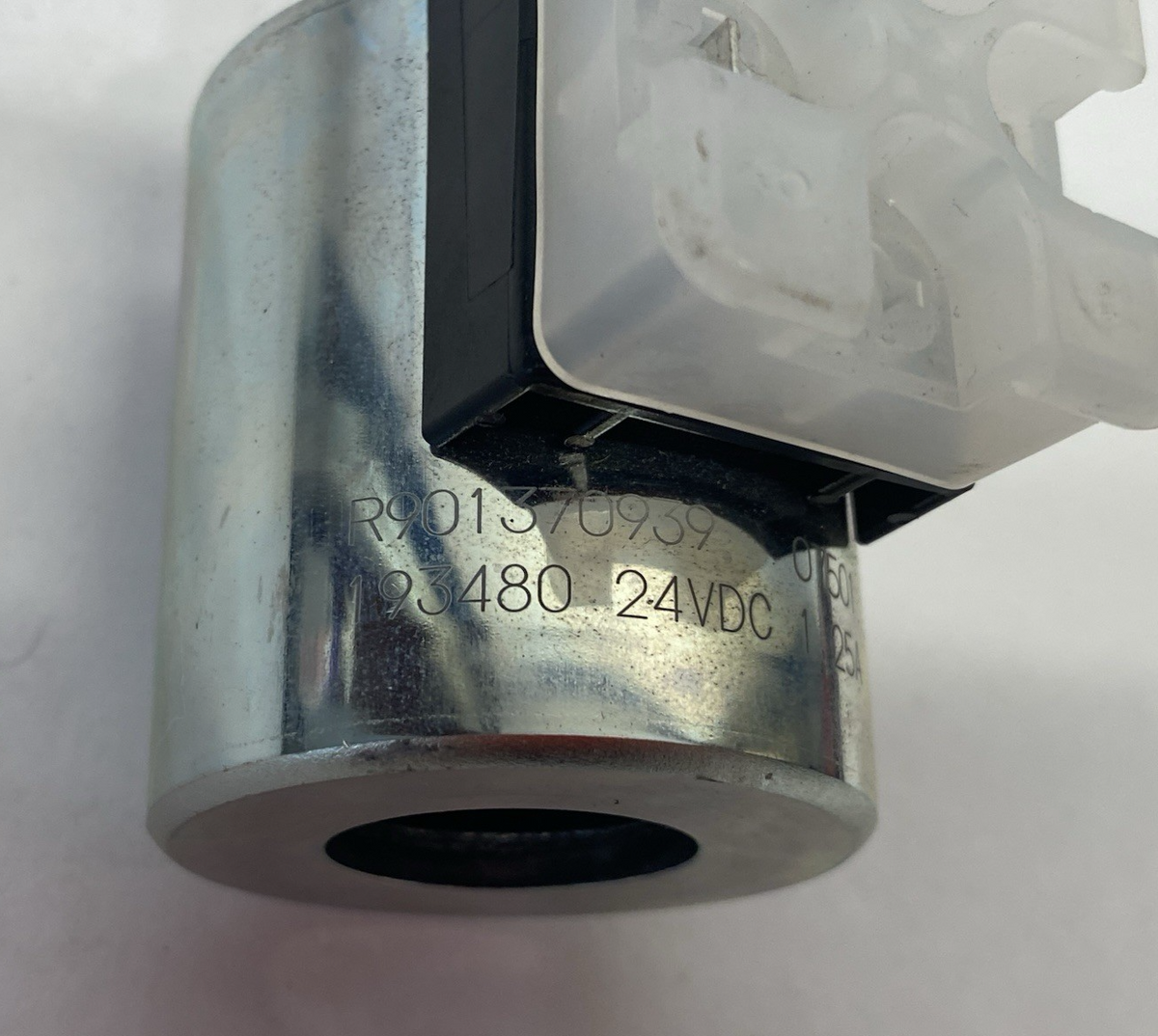 Bosch Rexroth R901370939 Solenoid Coil 45-K4___-30G24___04 - Maverick Industrial Sales