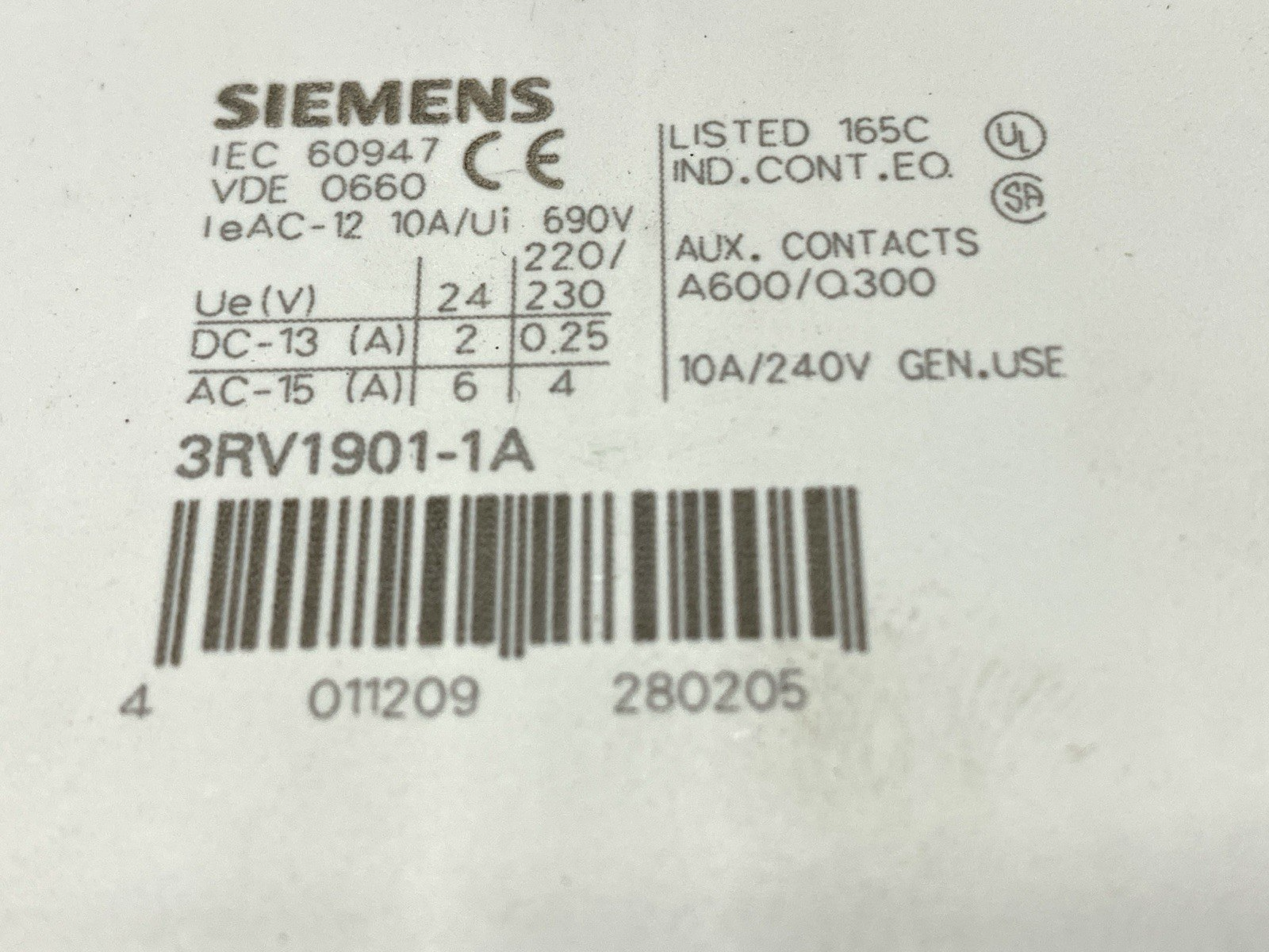 Siemens 3RV1901-1A Auxiliary Switch LOT OF 2 - Maverick Industrial Sales
