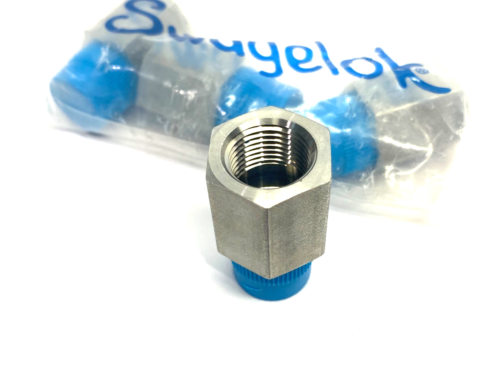 Swagelok SS-6-A Stainless Steel Pipe Adapter Fitting 3/8" NPT M to F LOT OF 4 - Maverick Industrial Sales