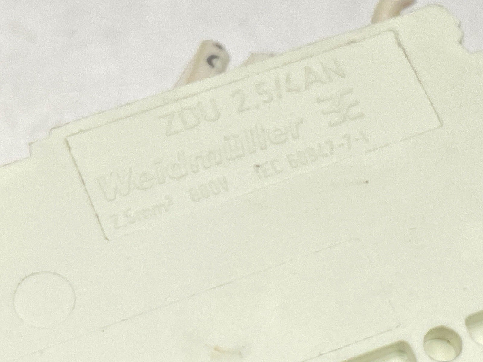 ZDU 2,5/4AN WS | Weidmuller Feed-Through Terminal Block White 1683480000 LOT OF 6 - Used - Maverick Industrial Sales