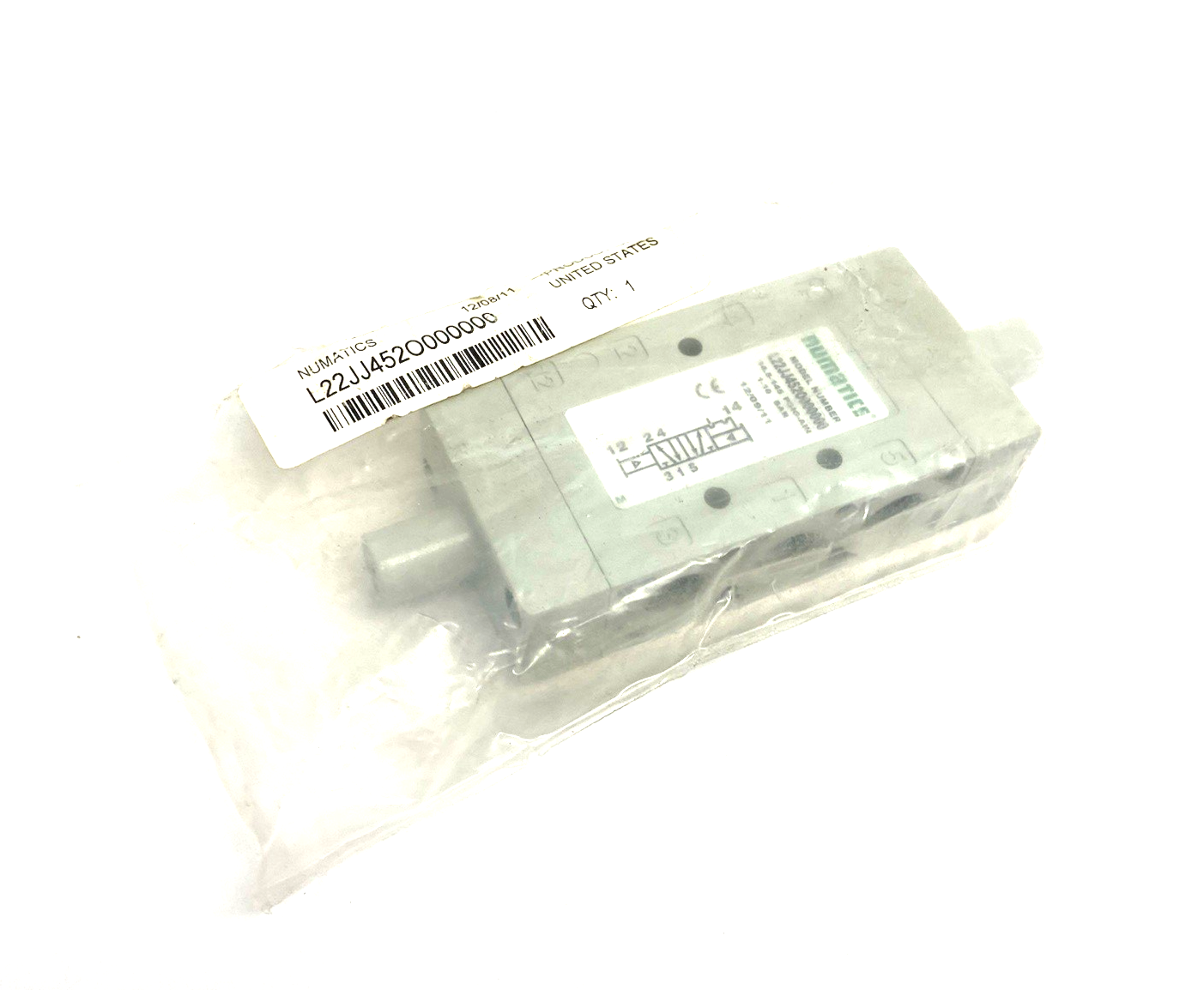 L22JJ452O000000 | Numatics Double Air Pilot Valve, 4-Way, 2-Position, 1/4" Ports - New - Maverick Industrial Sales