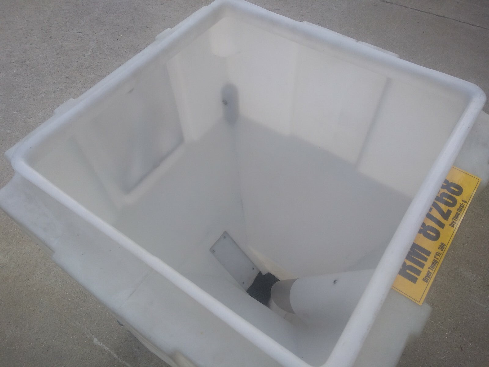 MAC Automation Concepts RB350L Resin Bin 31"L x 31"W x 42.8"H 10.5 Cubic Feet - Maverick Industrial Sales