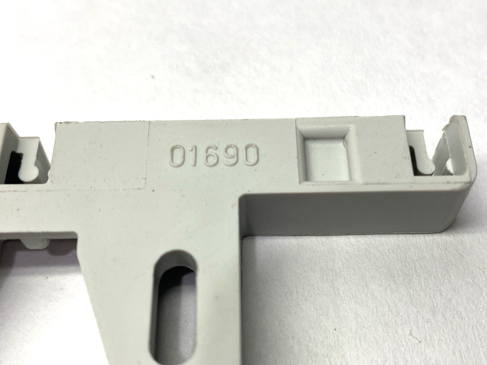 01690 | Legrand DIN Rail Mount Insulated Support LOT OF 4 - Used - Maverick Industrial Sales