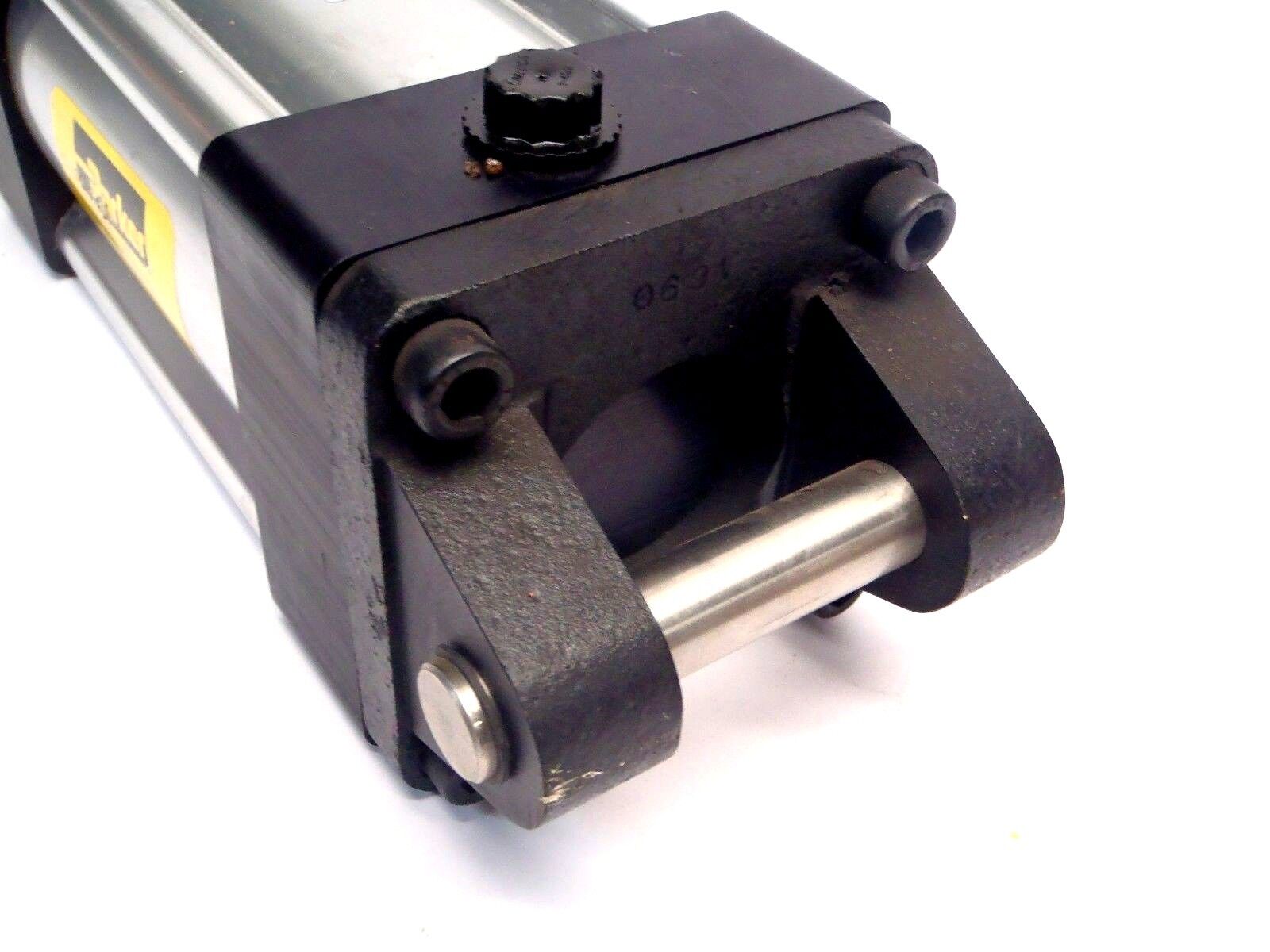 Parker 100 CBCMPUS14MC 100.00 MP Series Cylinder 100mm Bore 100mm Stroke - Maverick Industrial Sales