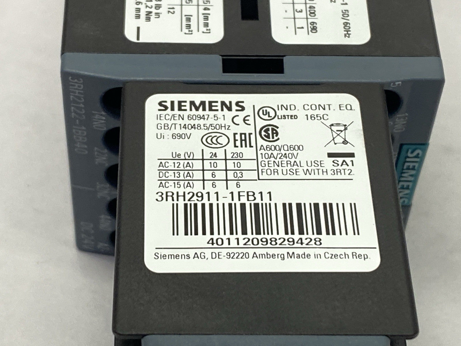 Siemens 3RH2122-1BB40 Contactor Relay 24VDC w/ 3RH2911-1FB11 Contact Block - Maverick Industrial Sales
