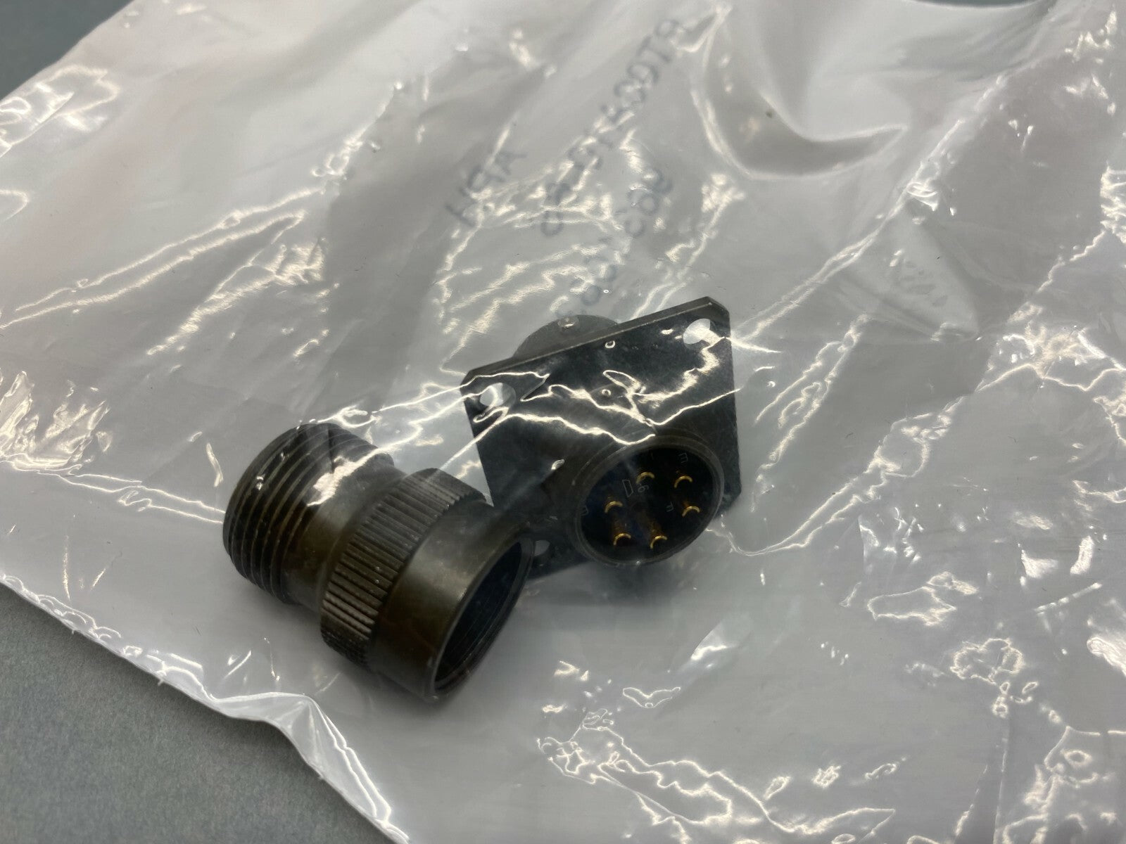 Amphenol PT00A10-6S Circular Connector 6 Position Female Sockets Solder Cup - Maverick Industrial Sales