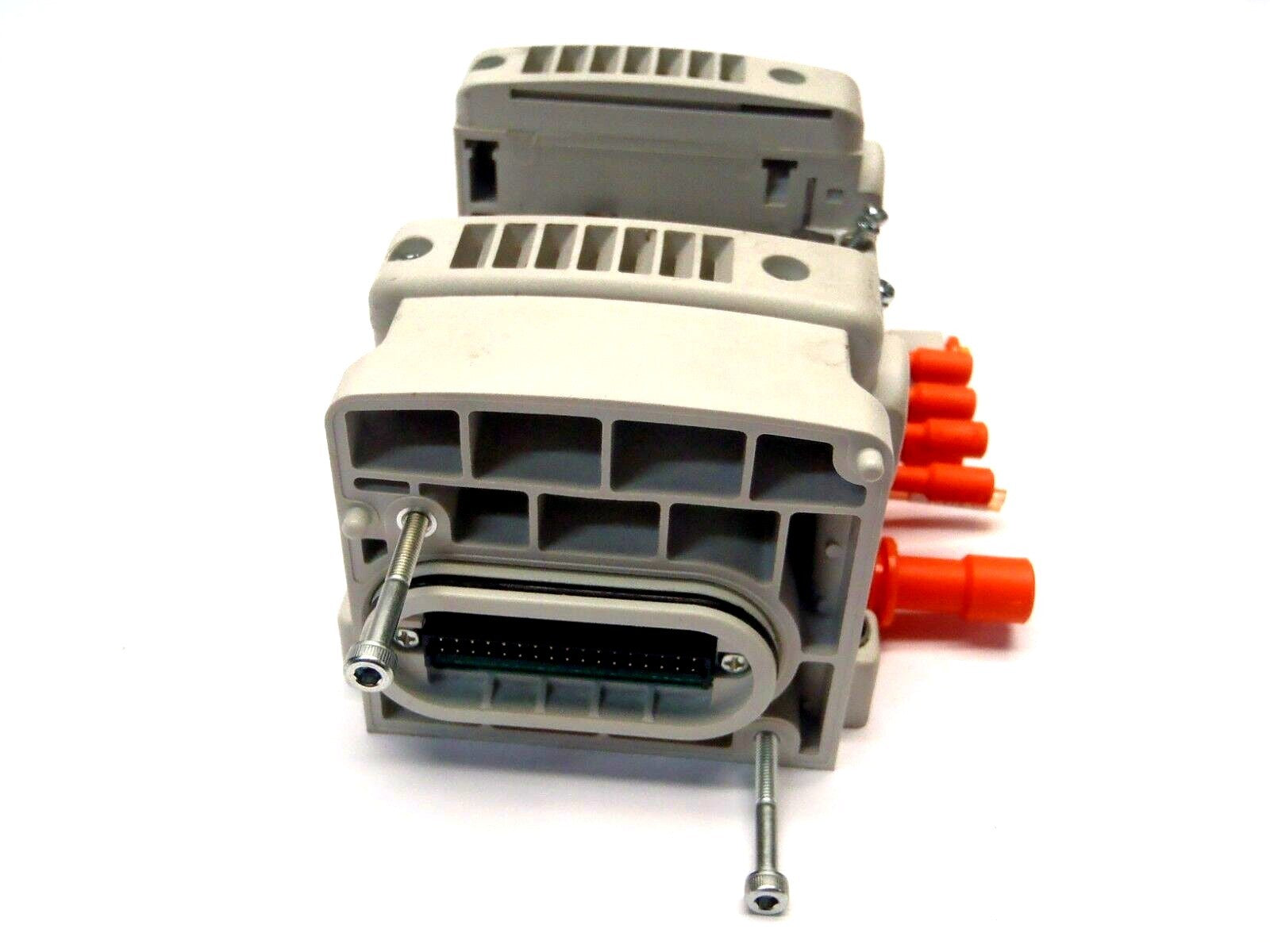 VQ | SMC Series 4 Valve Pneumatic 5 Port Manifold Interface Connect - Used - Maverick Industrial Sales