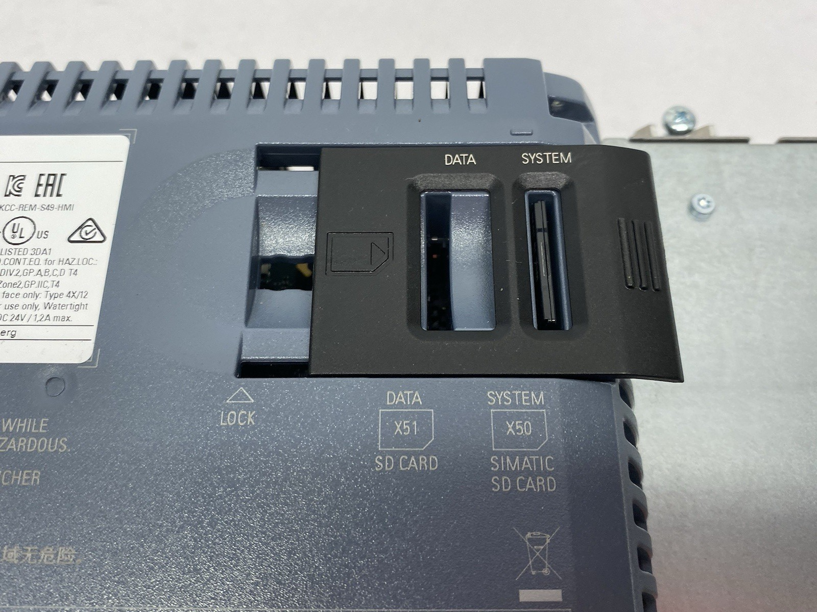 Siemens 6AV2124-0MC01-0AX0 SIMATIC HMI TP1200 Comfort Panel 12", SMALL SCRATCH - Maverick Industrial Sales