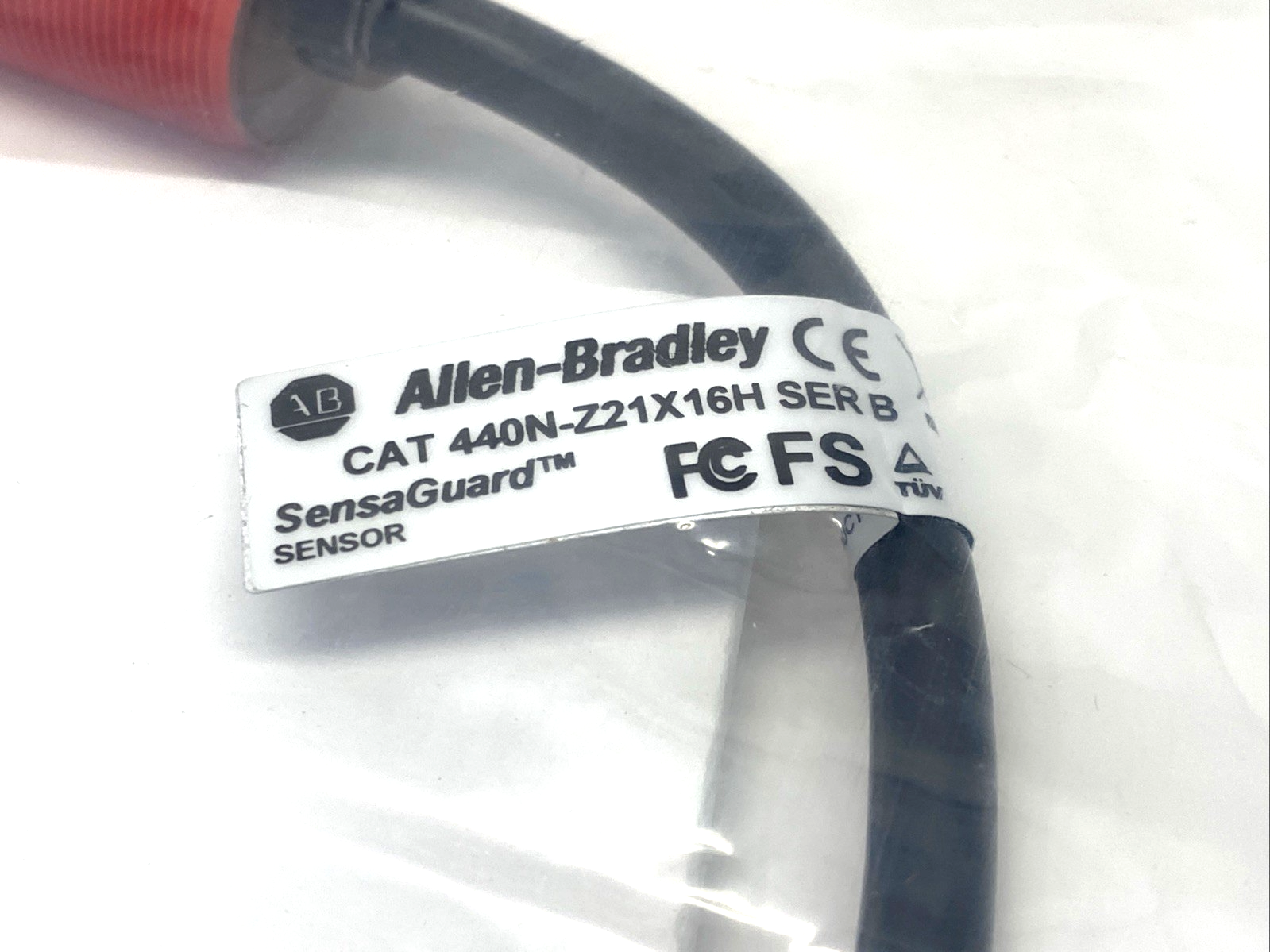 Allen Bradley 440N-Z21X16H Ser. B SensaGuard Non-Contact Switch 18mm Dia. - Maverick Industrial Sales