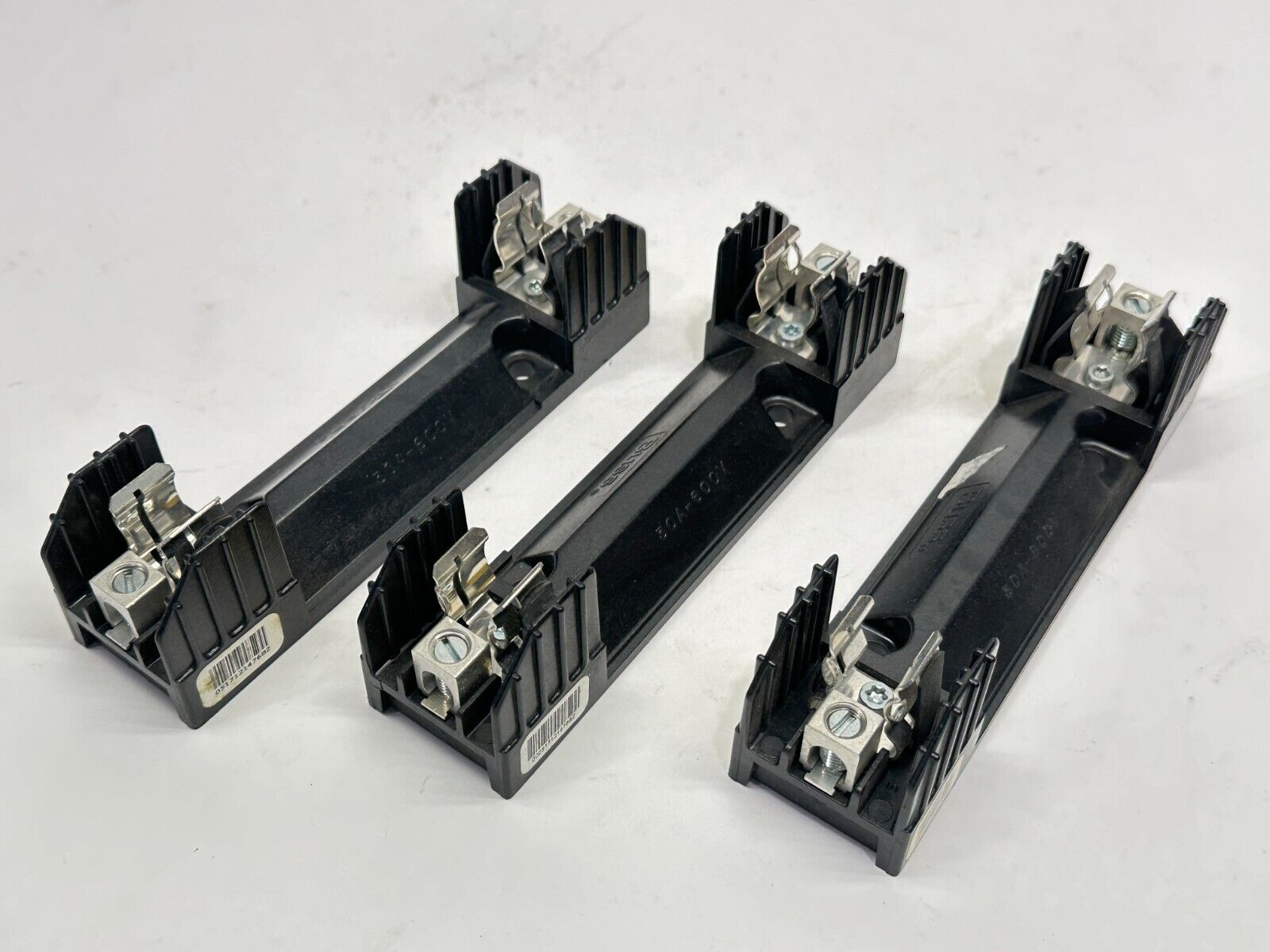 Bussmann R60030-1CR Fuse Block 1-Pole Class R 30A 600V LOT OF 3 - Maverick Industrial Sales