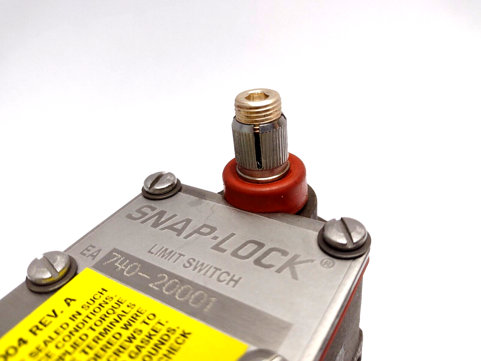 EA740-20001 | Namco Standard Mount Heavy Duty Limit Switch - New – Open box - Maverick Industrial Sales