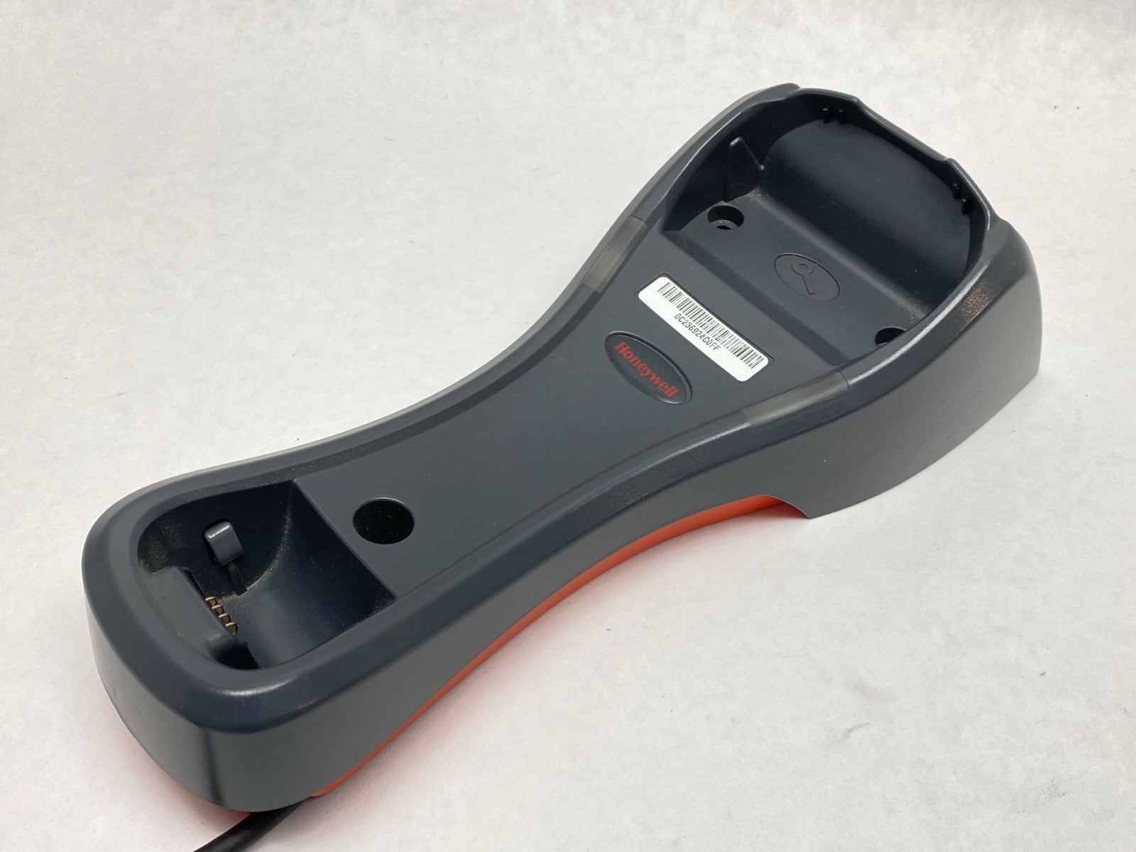 | Honeywell 1911IER-3-N 1911i Handheld Wireless Barcode Scanner w/ CCB02-100BT - Used - Maverick Industrial Sales