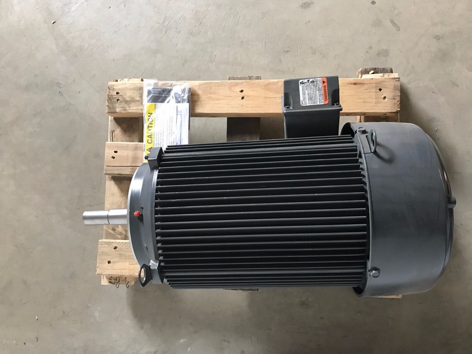 Nidec 15701513-100 Industrial Electric Motor 20HP 380V 1475RPM 32A 973547181A - Maverick Industrial Sales