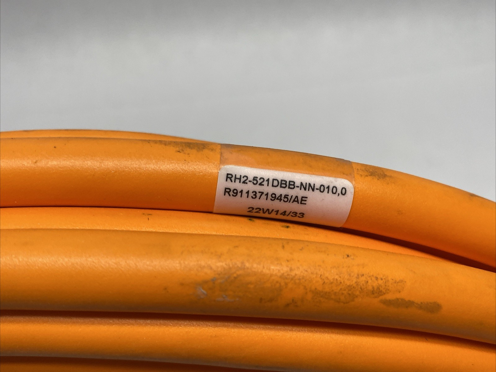 R911371945 | Bosch Rexroth Servo Power Cable 10m Length RH2-521DBB-NN-010,0 - Used - Maverick Industrial Sales