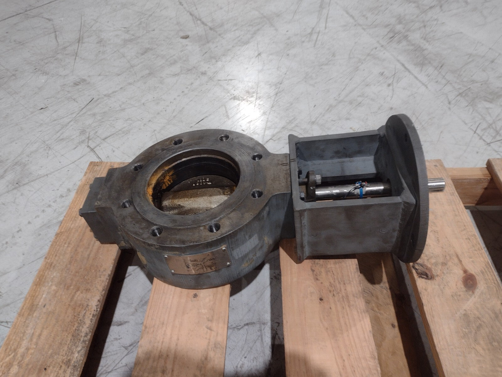 Pratt Butterfly Valve 6" 150 lb NEEDS REPAIR - Maverick Industrial Sales