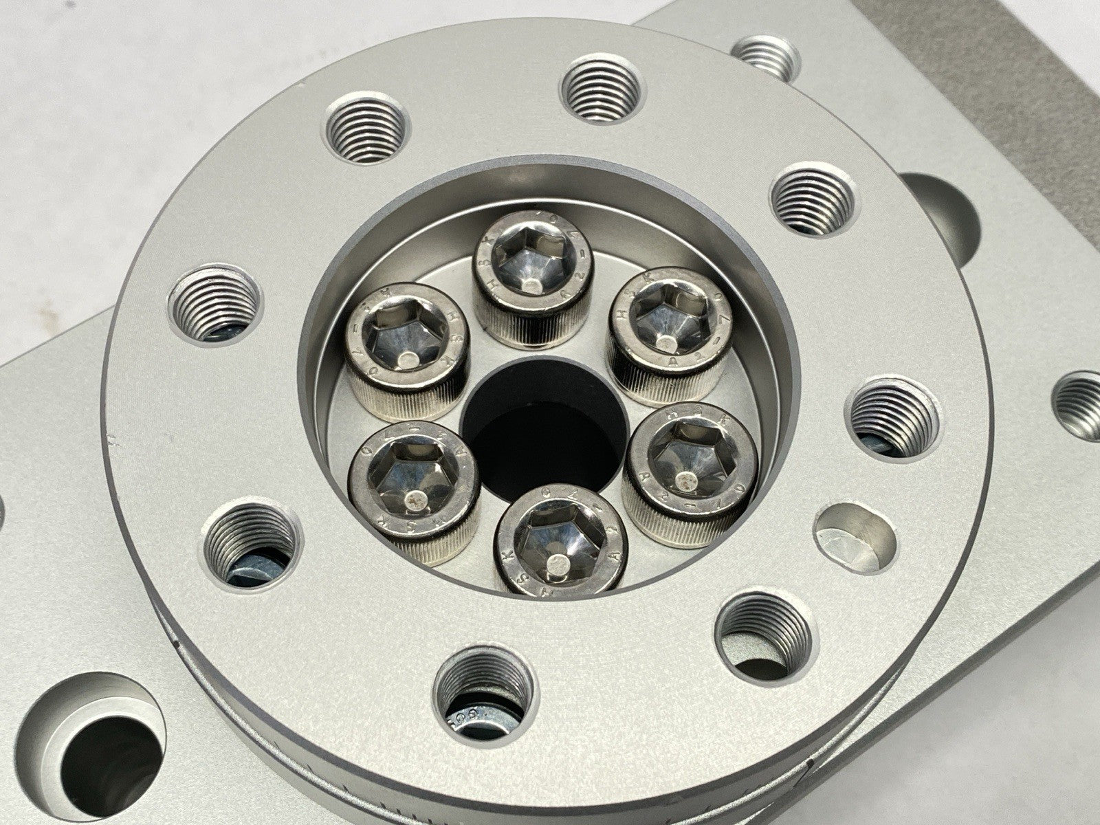 MSQB200R-XN | SMC Pneumatic Rotary Table 190 Degree Rotation - New – Open box - Maverick Industrial Sales