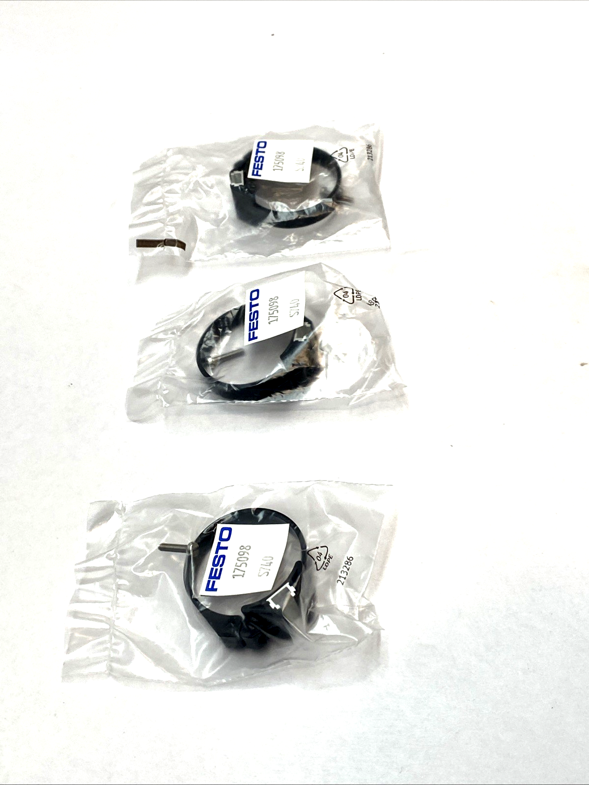 SMBR-8-40 | Festo Mounting Kit 175098 LOT OF 3 - New – Open box - Maverick Industrial Sales