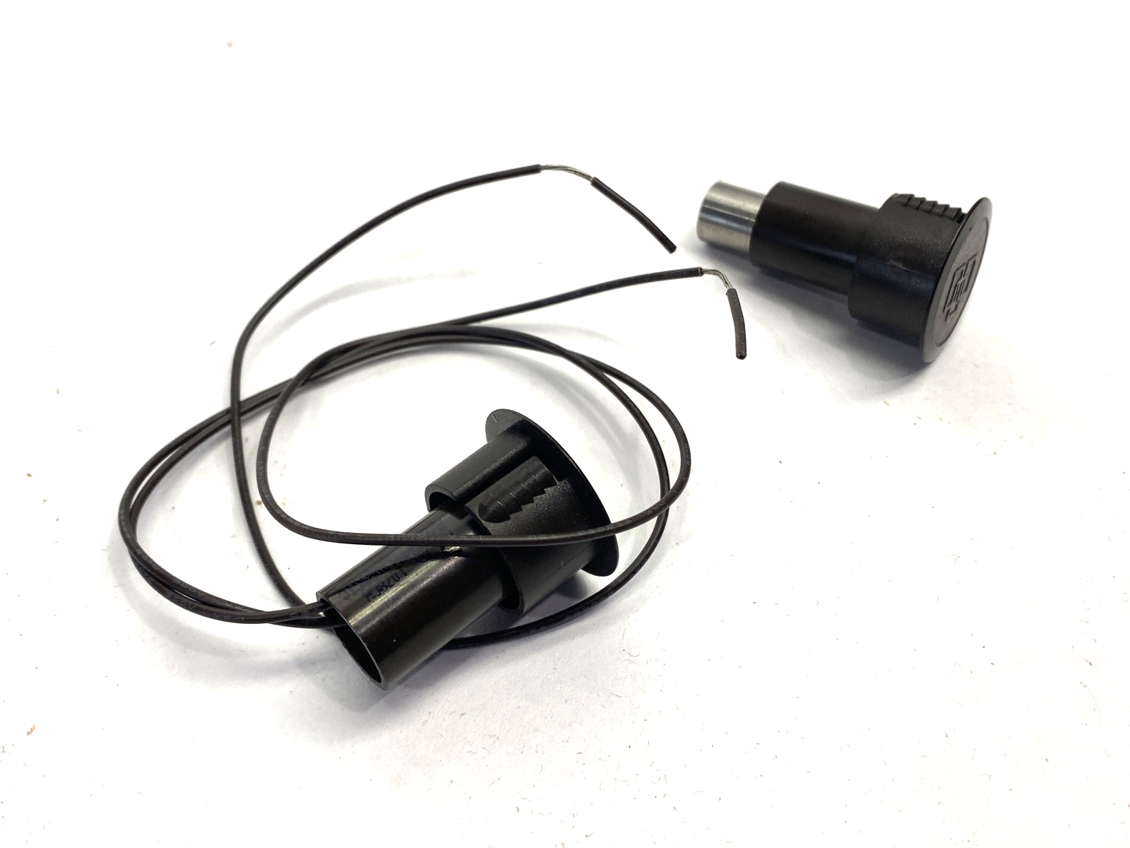 UTC Interlogix 1078CW-M Recessed Steel Door Magnetic Contact 3/4" Switch - Maverick Industrial Sales