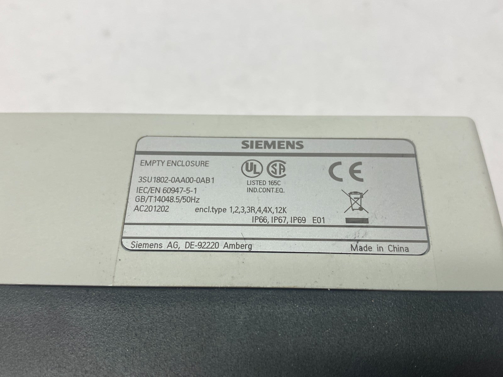 Siemens 3SU1802-0AA00-0AB1 Pushbutton Enclosure Assembly w/ 2x White Illuminated - Maverick Industrial Sales