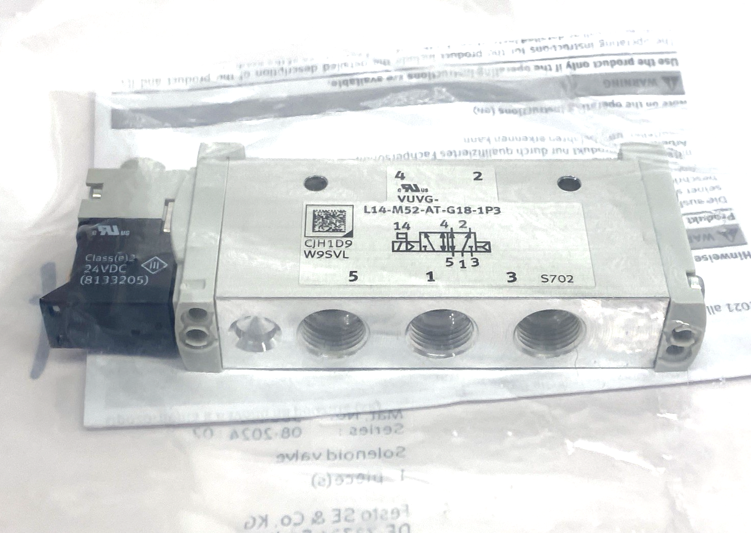 Festo VUVG-L14-M52-AT-G18-1P3 Solenoid Valve 566499 - Maverick Industrial Sales