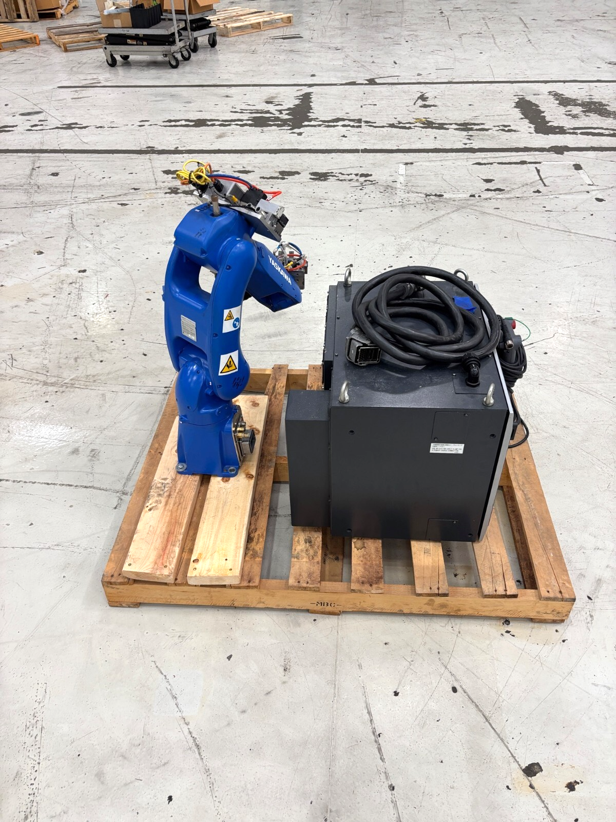Yaskawa YR-1-06VX8-A00 Robot System YRC1000/GP8 Controller, Teach Pendant, Cable - Maverick Industrial Sales