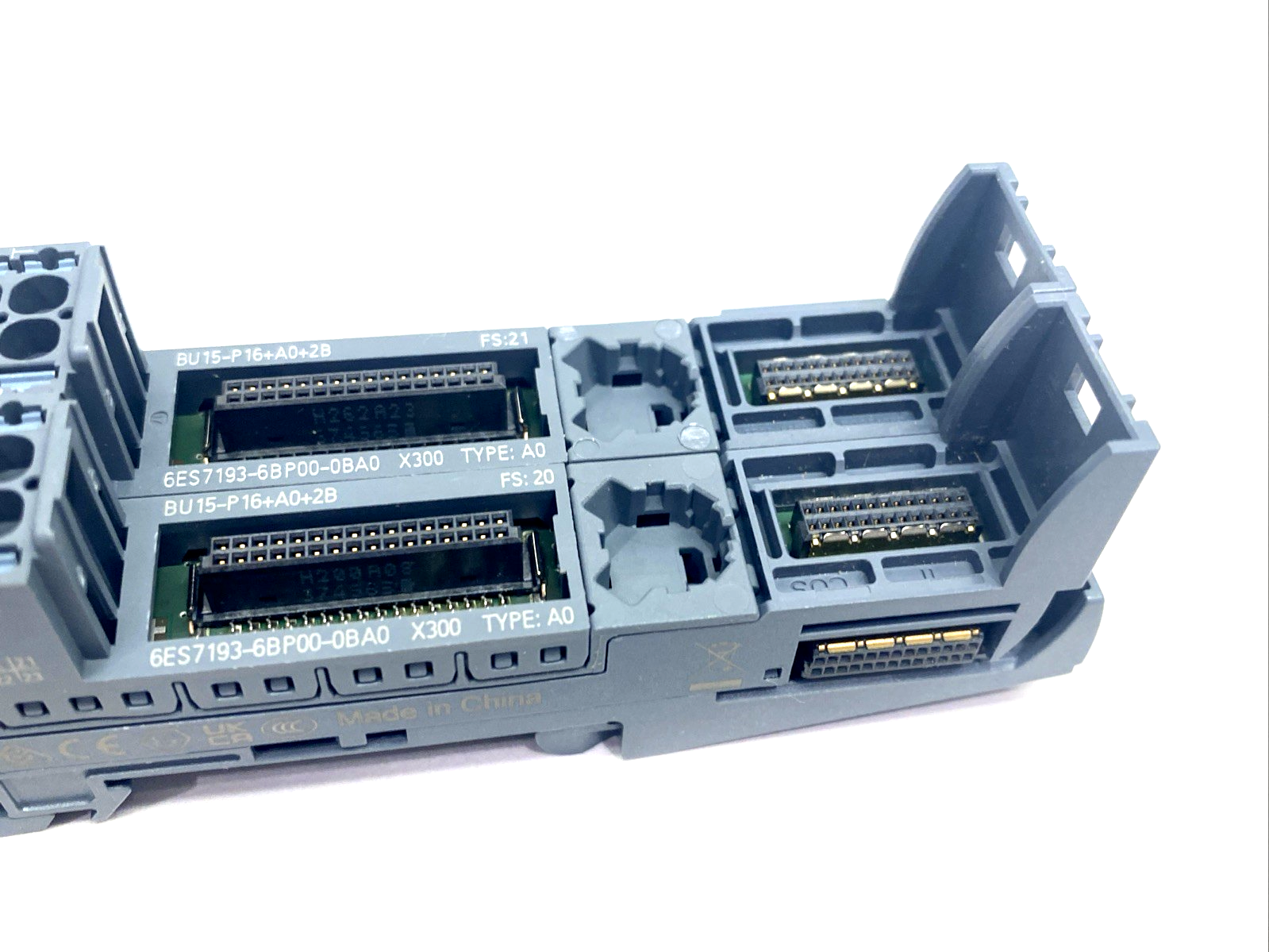 Siemens 6ES7193-6BP00-0BA0 BaseUnit BU15-P16+A0+2B, BU Type A0 LOT OF 2 - Maverick Industrial Sales