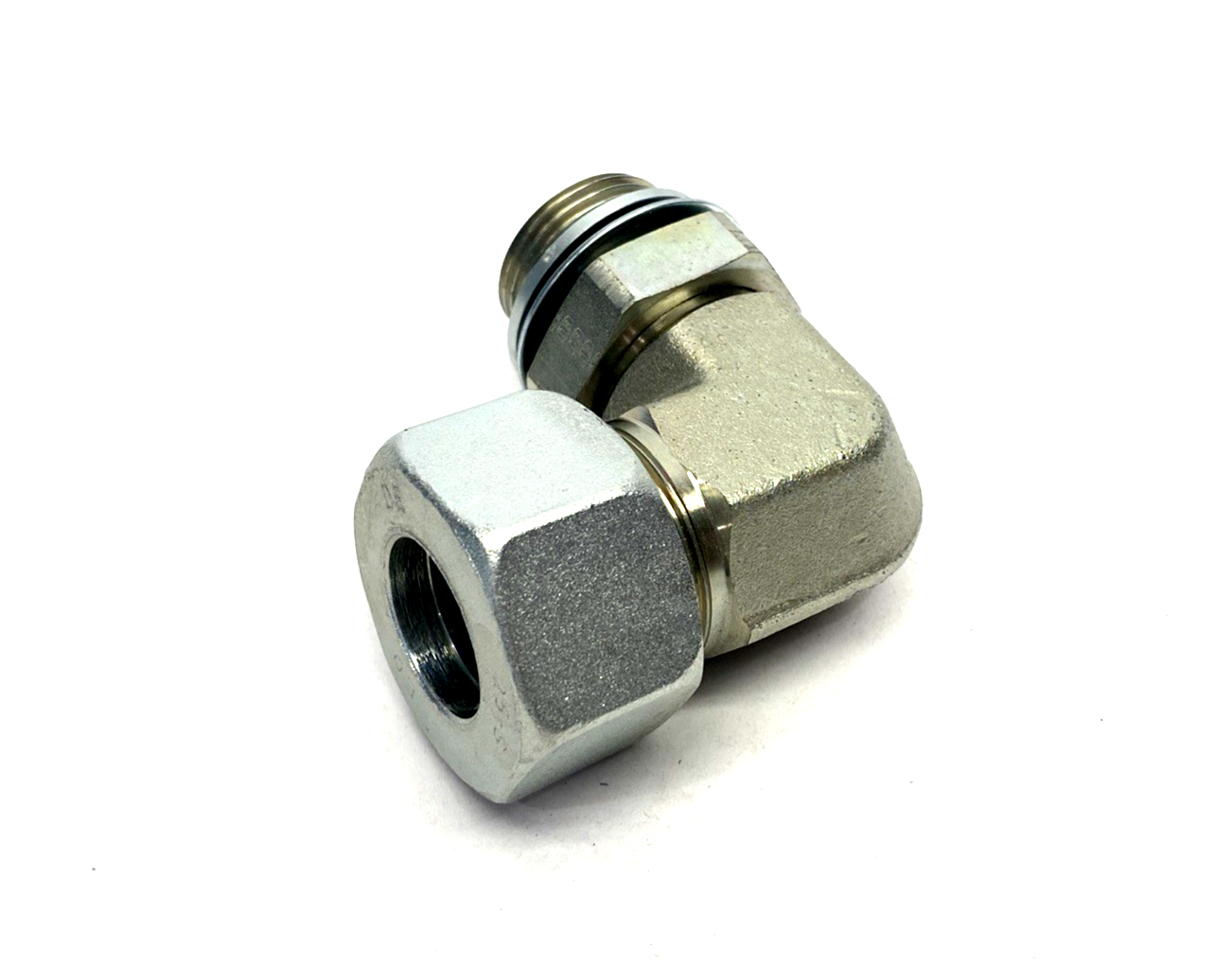 Parker EW25SREDOMDCF Ermeto DIN Tube Elbow 25mm Tube OD x G 1" - Maverick Industrial Sales