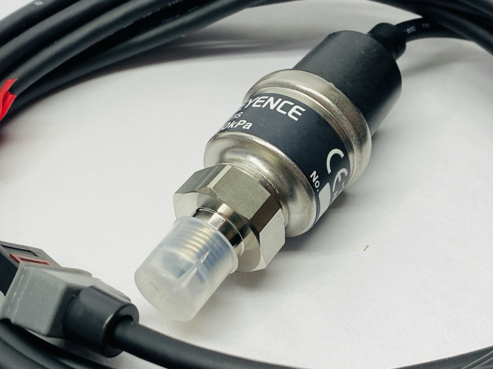 Keyence AP-11S Fluid Digital Pressure Sensor Head Negative Pressure -100kPa - Maverick Industrial Sales