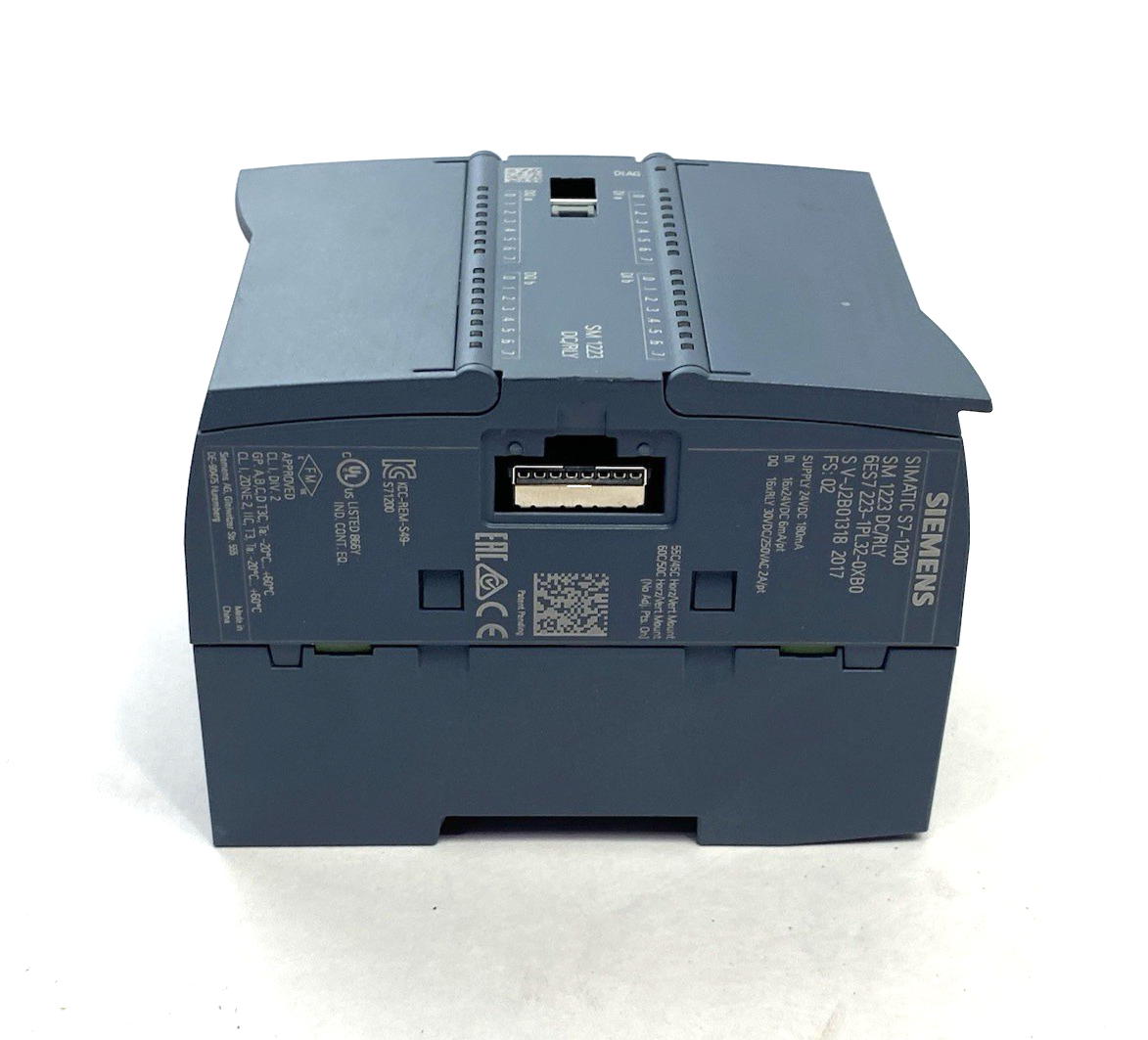 6ES7223-1PL32-0XB0 | Siemens SIMATIC S7-1200 Digital I/O Mod. SM 1223 16 DI/16 DO - Used - Maverick Industrial Sales