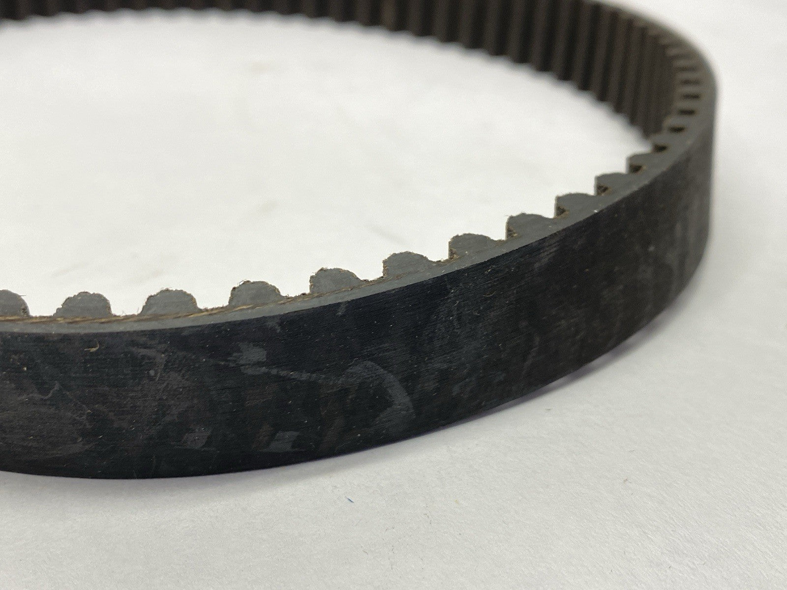 Gates HTD 576-8M-20 PowerGrip Timing Belt 576mm Pitch 20mm Wide 72 Teeth QTY 2 - New – Open box - Maverick Industrial Sales