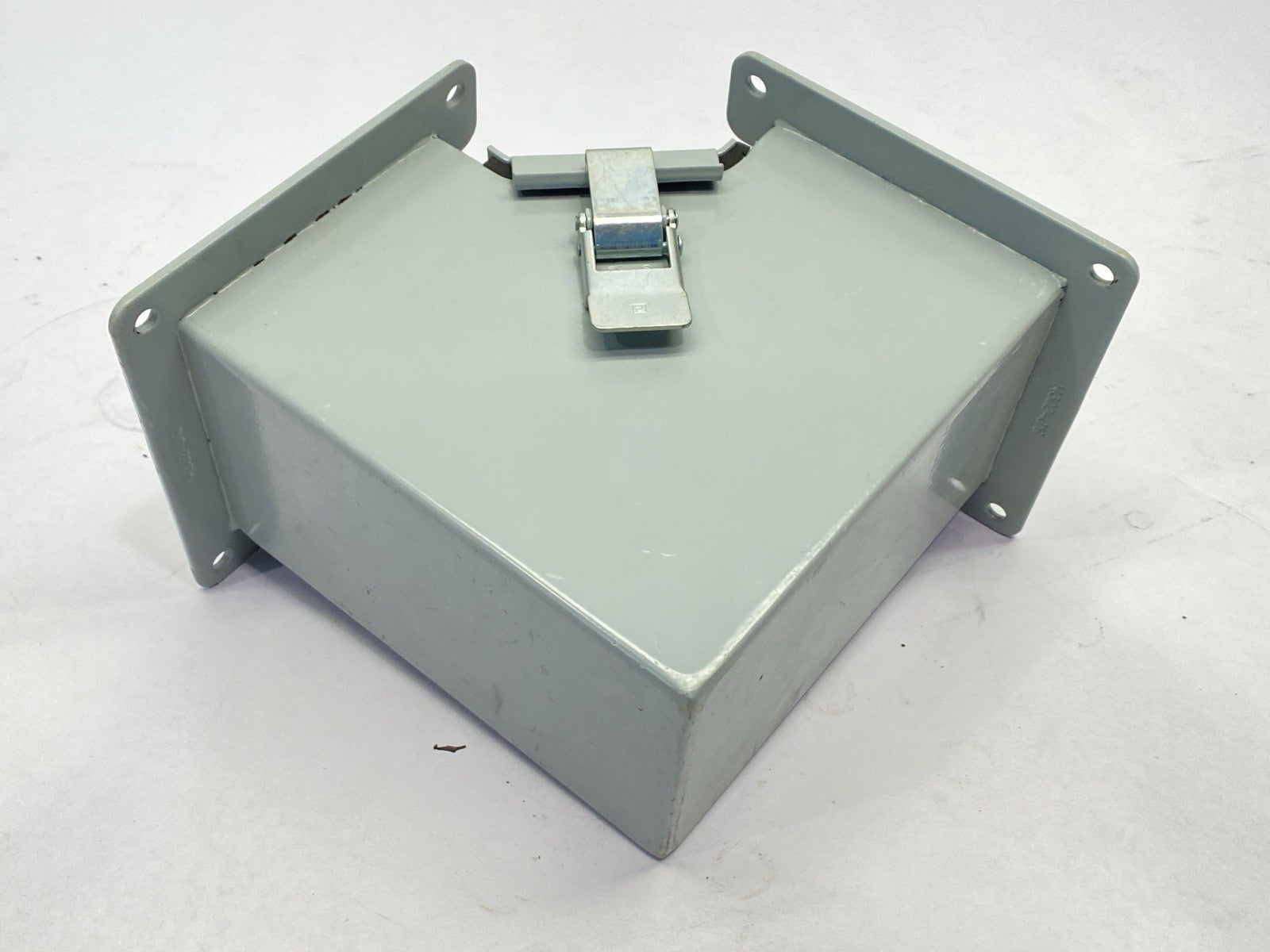 F44LE9A | Hoffman Elbow 90-Degree LayIn Wireway Top Opening 4"x4" Gray Mild Steel - Used - Maverick Industrial Sales