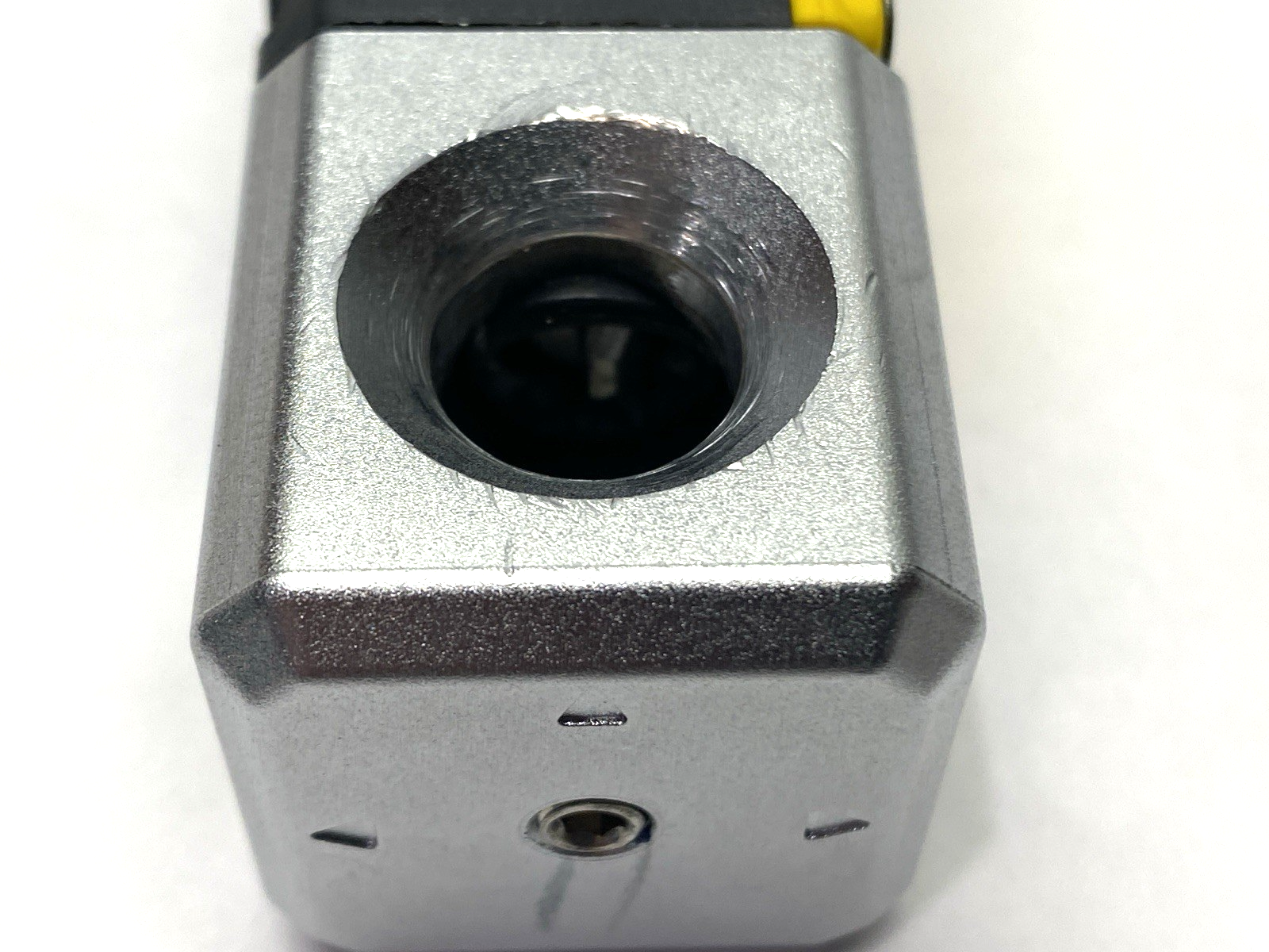 GS-71PC | Keyence Safety Interlock Switch Power-to-Lock M12 Connector - Used - Maverick Industrial Sales