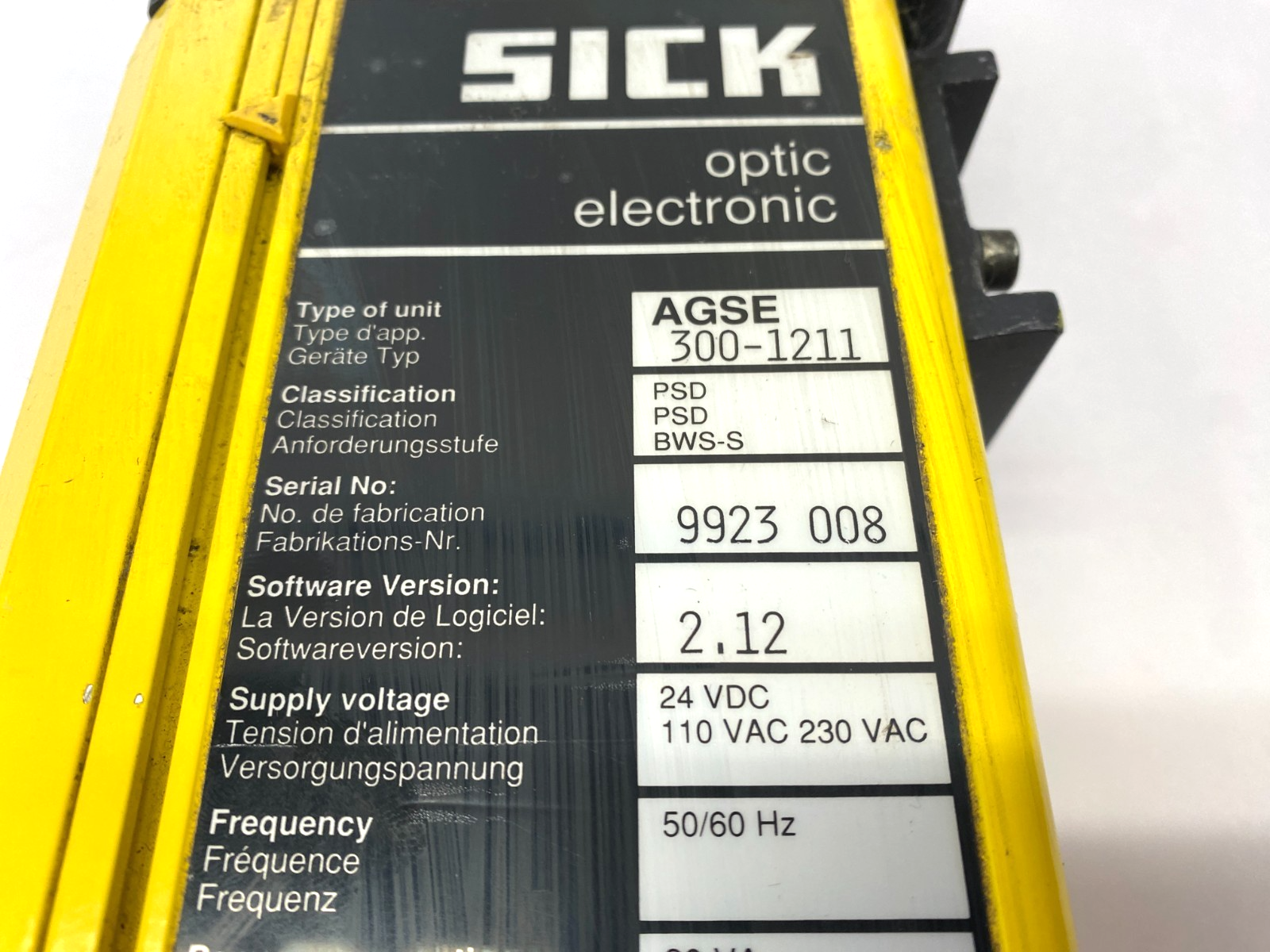 AGSE-300-1211 | Sick Optic Electronic Safety Light Curtain 293mm Protected Height - Used - Maverick Industrial Sales