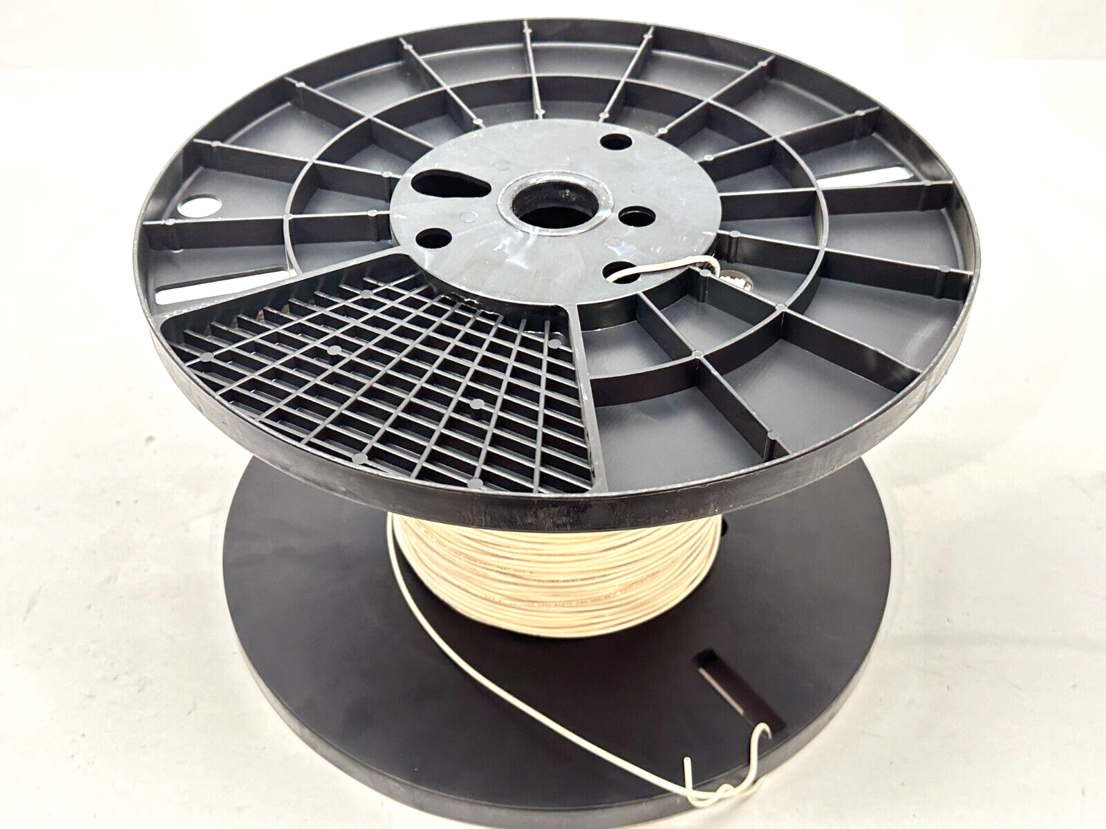 Judd Wire 454-0196-000 18AWG Style 1430 XLPVC 300V 3000ft Spool 540ft REMAINING - Maverick Industrial Sales