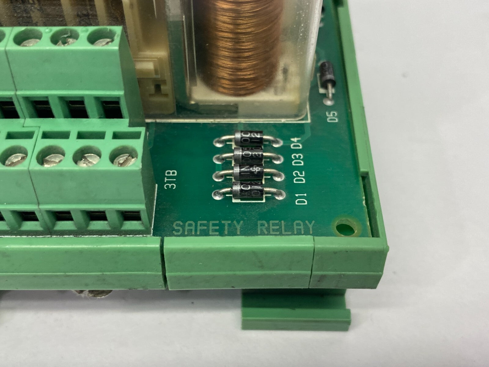 Universal Instruments 45209201 Safety Relay Module DIN Rail Mount - Maverick Industrial Sales
