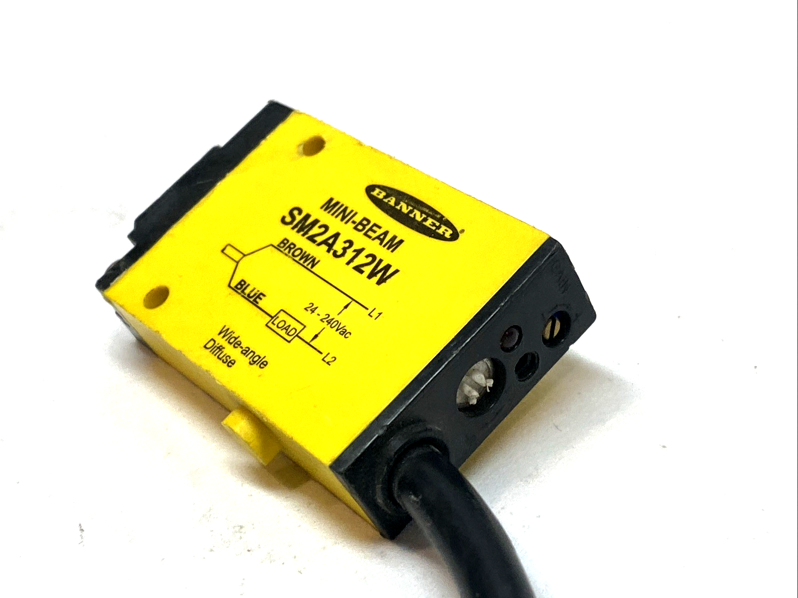 SM2A312W | Banner Mini-Beam Photoelectric Sensor 24–240 VAC Diffuse 130mm - Used - Maverick Industrial Sales