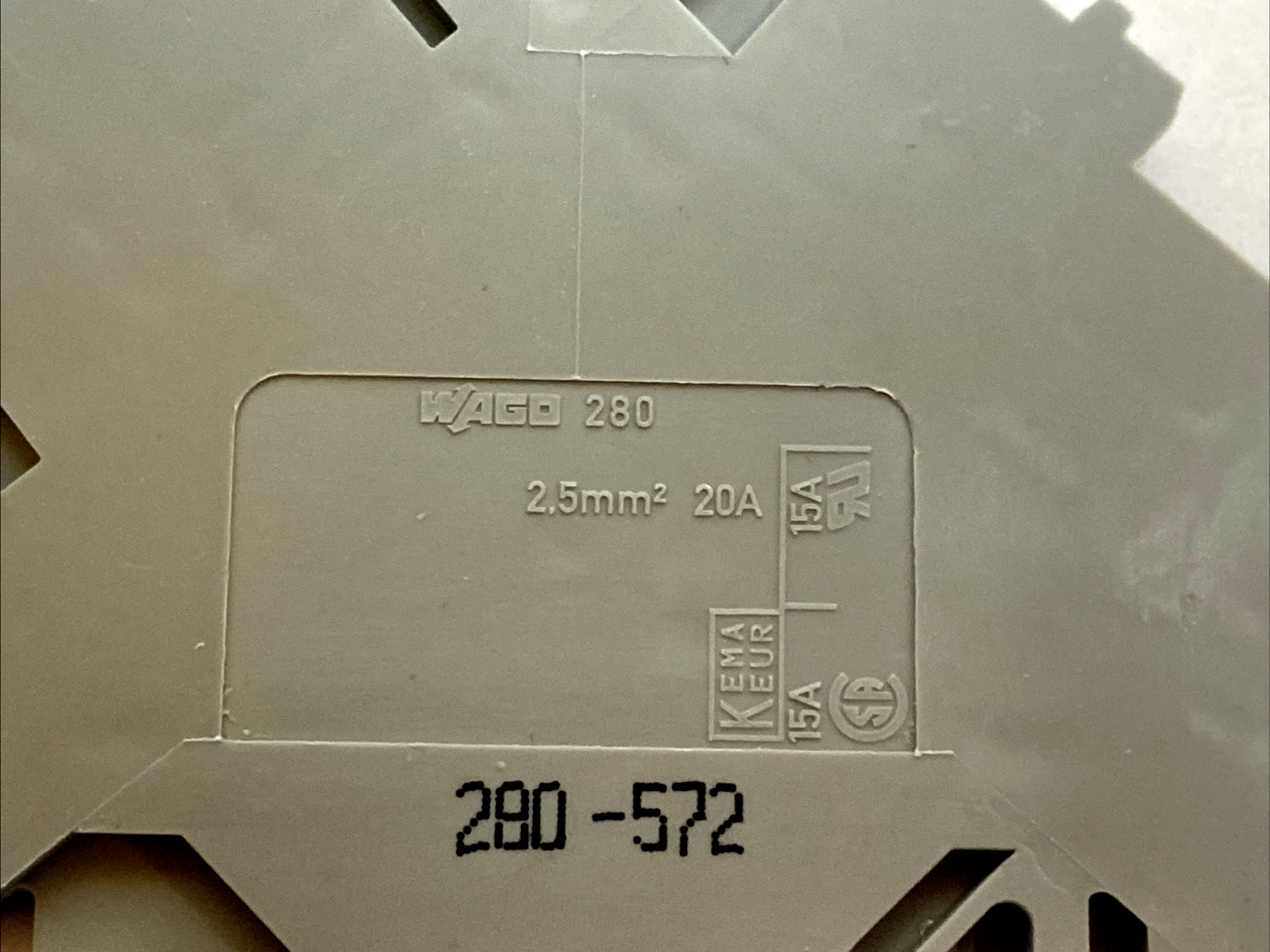 | WAGO 280-572 3‑Conductor Actuator Supply Terminal Block DIN‑Rail Gray LOT OF 5 - Used - Maverick Industrial Sales