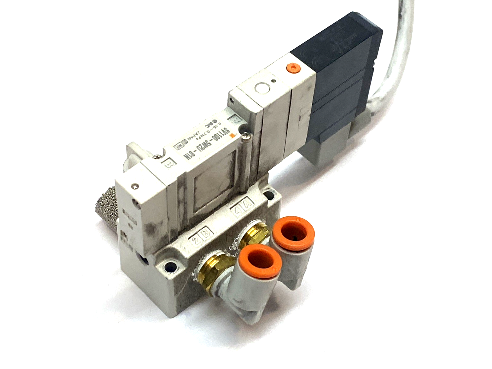 | SMC SV1100-5W2U-01N 5‑Port Solenoid Valve 2‑Position Single 24VDC M12 1/8 NPT - Used - Maverick Industrial Sales