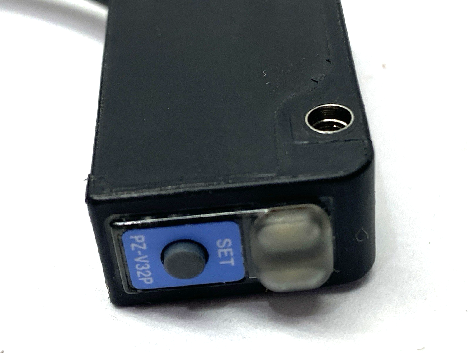 PZ-V32P | Keyence Square Reflective Photoelectric Sensor M8 Conncector - Used - Maverick Industrial Sales
