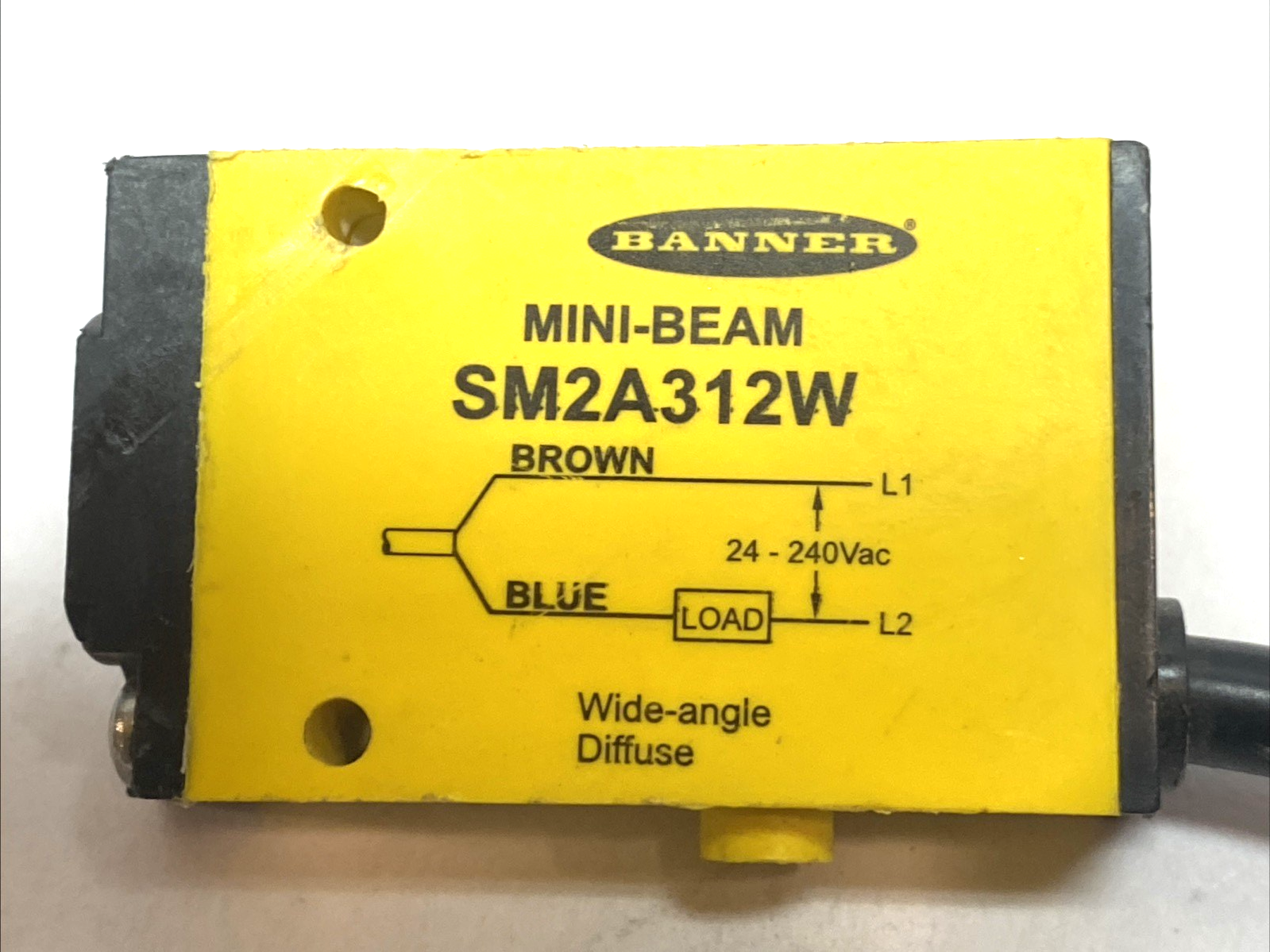 SM2A312W | Banner Mini-Beam Photoelectric Sensor 24–240 VAC Diffuse 130mm - Used - Maverick Industrial Sales