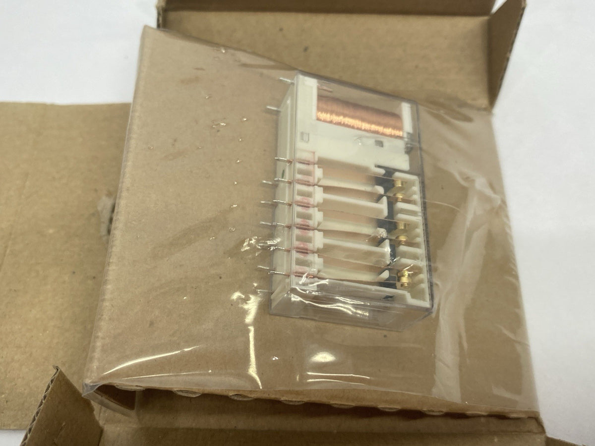 OA5612-54-24 | E Dold & Sohne Force Guided Relay, Socket Mount 0068121 - New – Open box - Maverick Industrial Sales