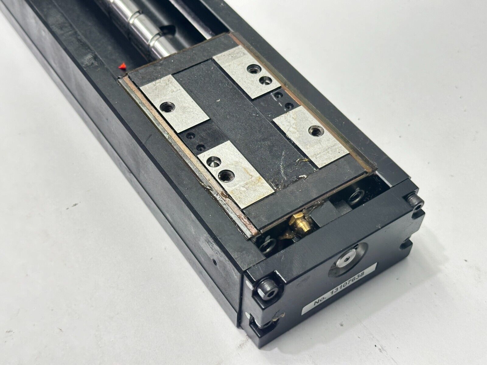Yaskawa Electric SGMJV-04A3A61 Servo Motor w/ Linear Actuator 700mm Travel - Maverick Industrial Sales