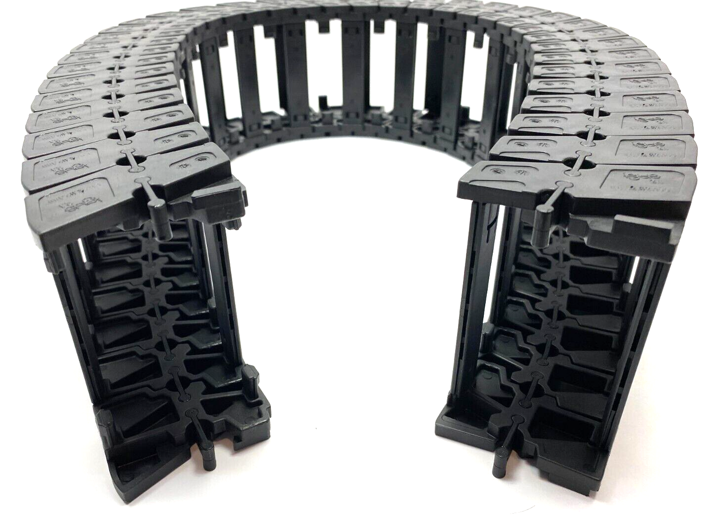 Igus E6-52-087-150-0 E-Chain Cable Carrier 40" Length NO MOUNT FEATURE - Maverick Industrial Sales